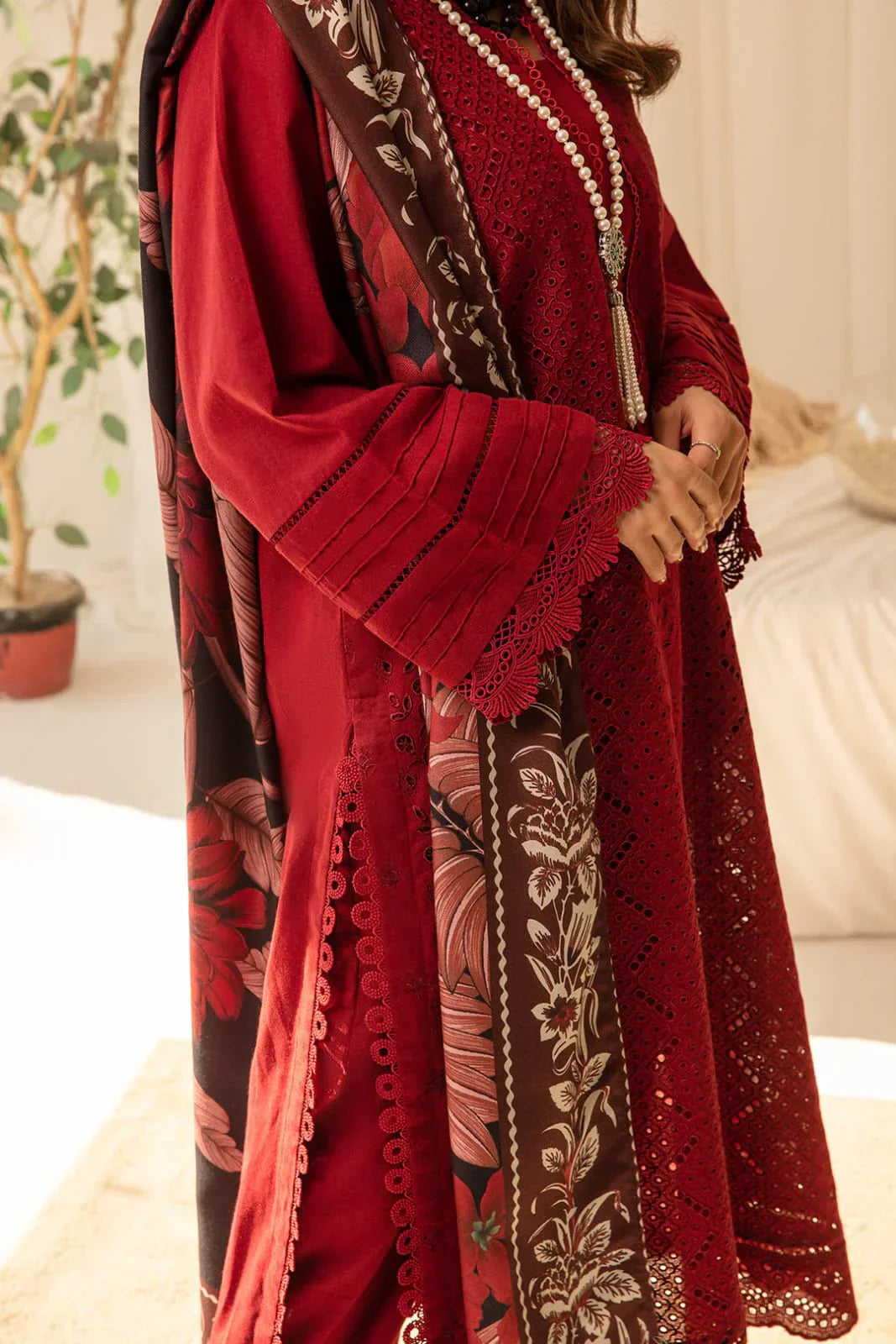 3 PC BORING EMBROIDERED LAWN SUIT-BG586