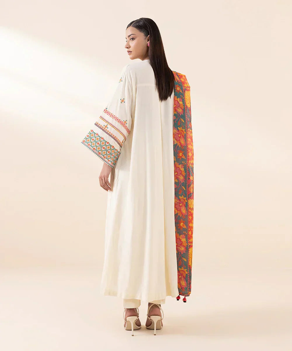 3 PC EMBROIDERED LAWN - BG762