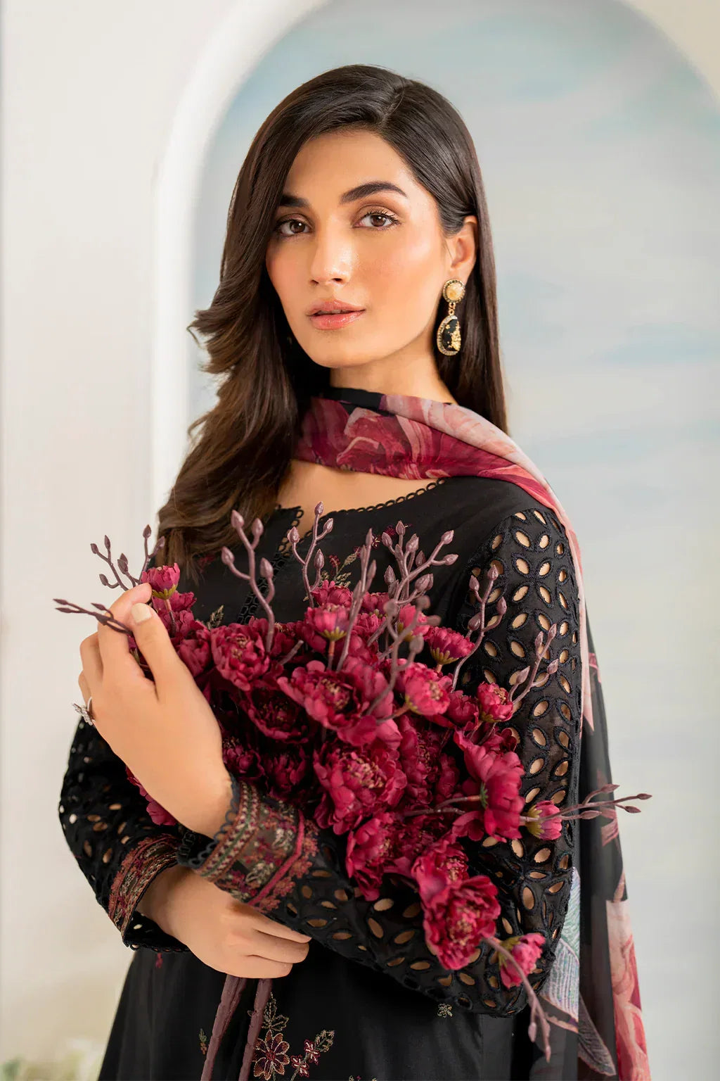 3 PC - EMBROIDERED LAWN SUIT - BG592